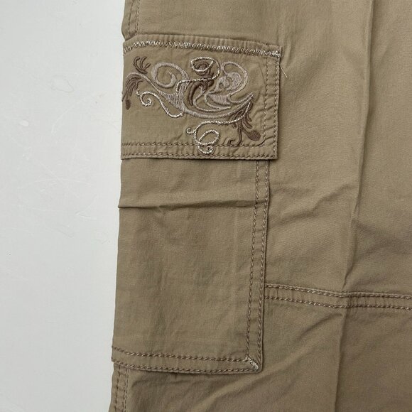 Cache NWT Khaki Cargo Capri Pants, sz 6 - Picture 3 of 4